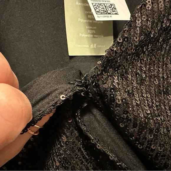 H&M Black Sequin Long Sleeve Sheer Crop Top - Picture 4 of 11